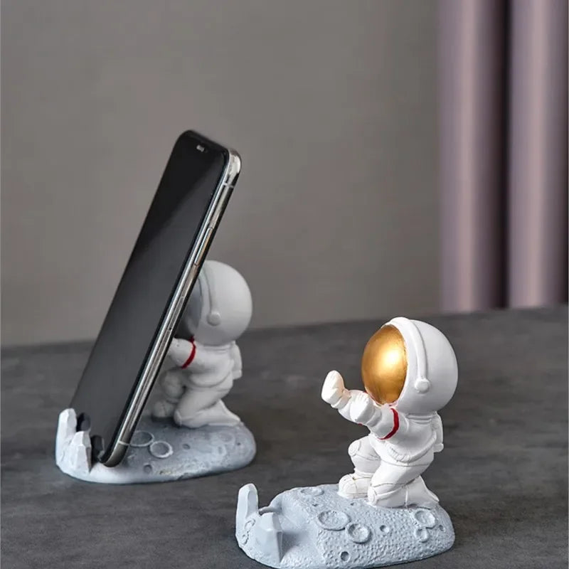 Office Desk Decoration Nordic Style Astronauts Mobile Phone Stand Holder Ornaments Resin Spaceman Bracket Toys Gift - FlexlyShop.com 